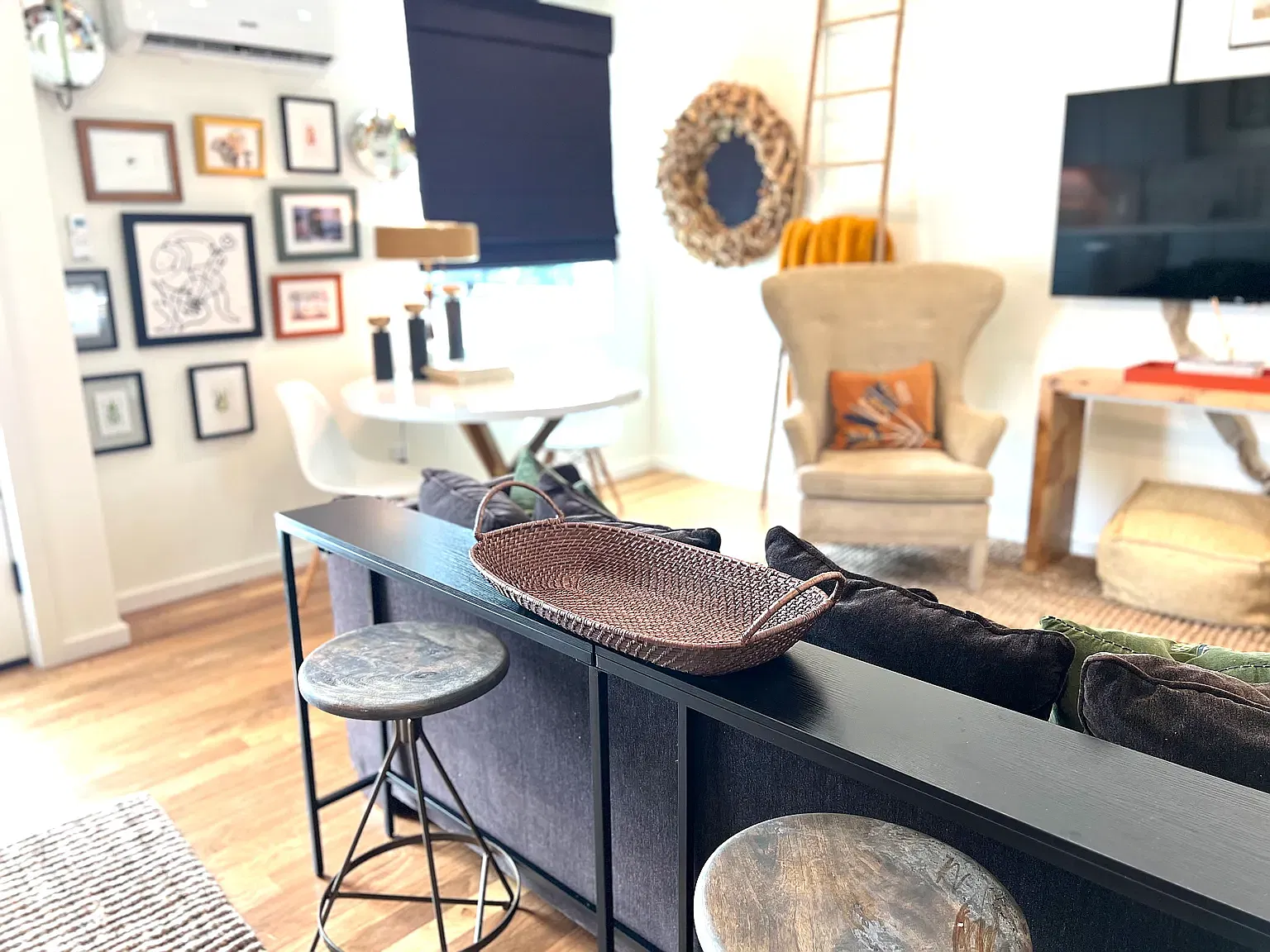2 bed, 2.5 bath, 1164 sqft, $2,300 — Photo 4