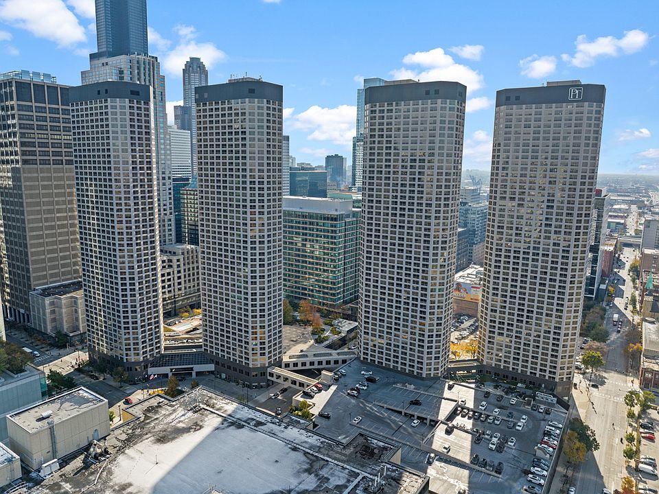 Presidential Towers in Chicago, IL