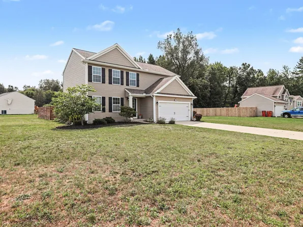 6219 Summer Ridge Ct, Greenville, MI 48838