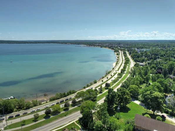 1111 Bay St, Traverse City, MI 49684