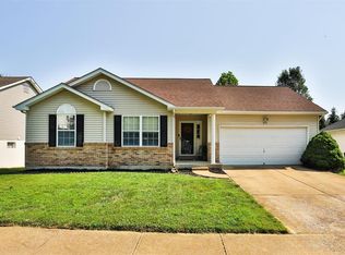 625 Silver Maple Dr, Fenton, MO 63026