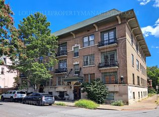 1481 Saint James Ct, Louisville, KY 40208