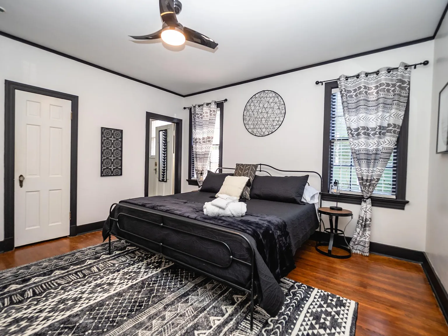 4 bed, 1823 sqft, $6,000 — Photo 4