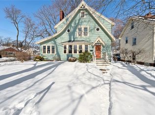 2 Northfield Rd, Rochester, NY 14617