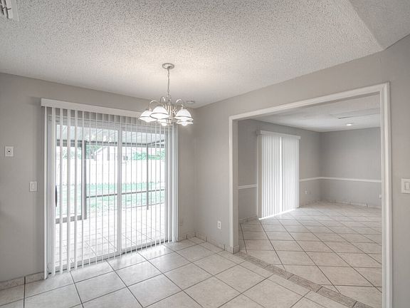 4th image of 2922 Loch Arbor Ct