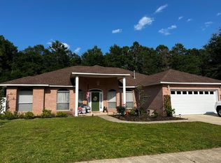 64 Hillcrest Dr, Shalimar, FL 32579