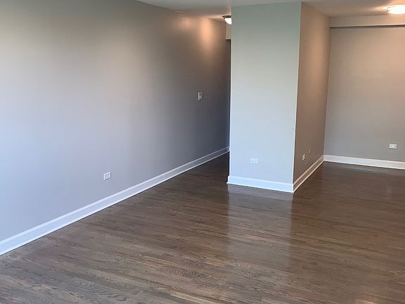 5th image of 515 W Wrightwood Ave APT 505