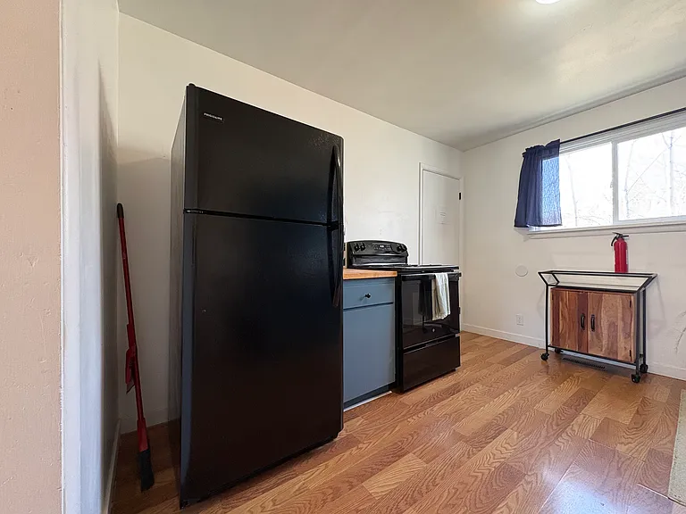 170 E 100 N #6 — Photo 35
