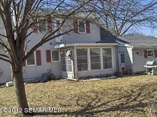 2nd image of 1035 Redwood Pl