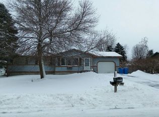6461 Birch St, North Branch, MN 55056
