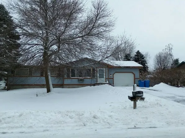6461 Birch St, North Branch, MN 55056
