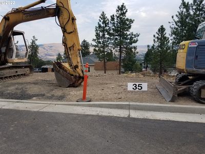 W 15th St #35, The Dalles, OR, 97058