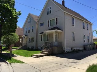 2471 S 17th St, Milwaukee, WI 53215