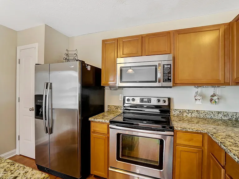 5608 Pittsford Dr — Photo 11