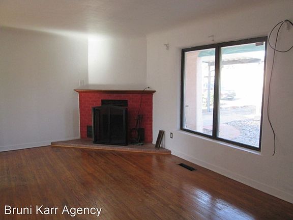 2nd image of 4820 Haines Ave NE