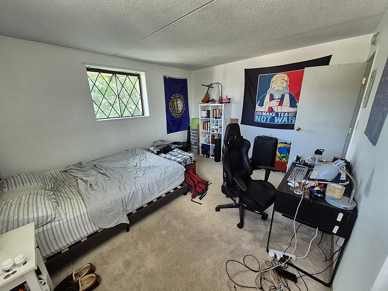301 Lowell St #32 — Photo 6