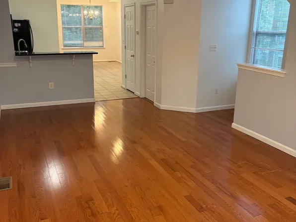 4 S Exeter St, Baltimore, MD 21202