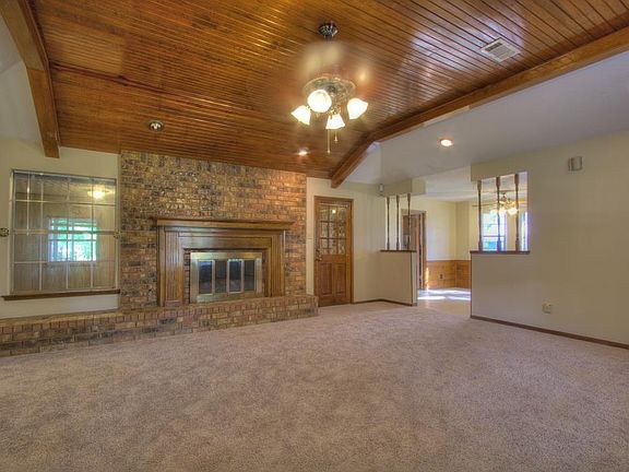 4th image of 7214 Knob Hill Ave