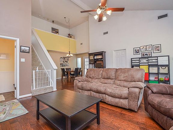 4th image of 3643 Duncaster Dr