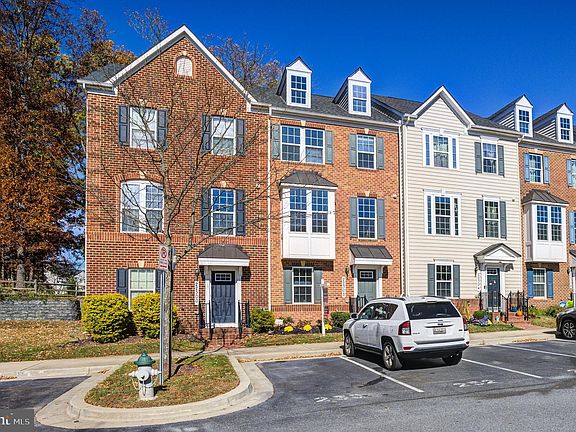 3rd image of 22302 Honey Hill Ln