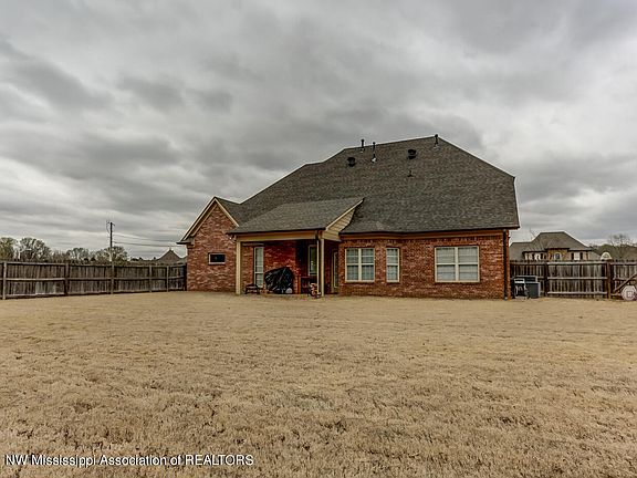5th image of 4783 Bowie Ln