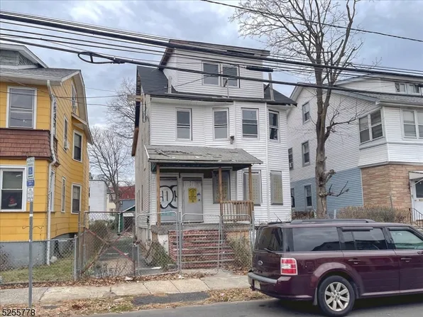 83 Lindsley Ave, Newark City, NJ 07106