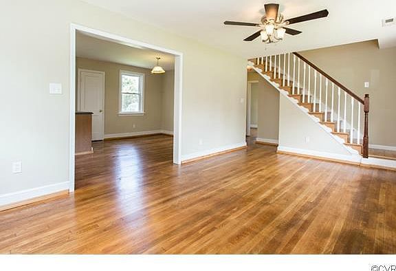 2nd image of 2324 National St