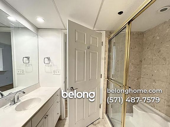 5th image of 1276 N Wayne St APT 721