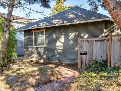 1657 Jefferson St, Eugene, OR, 97402