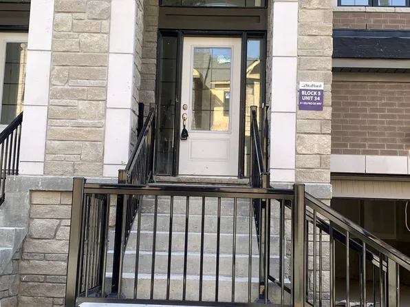 51 Selfridge Way, Whitby, ON L1N 0N9