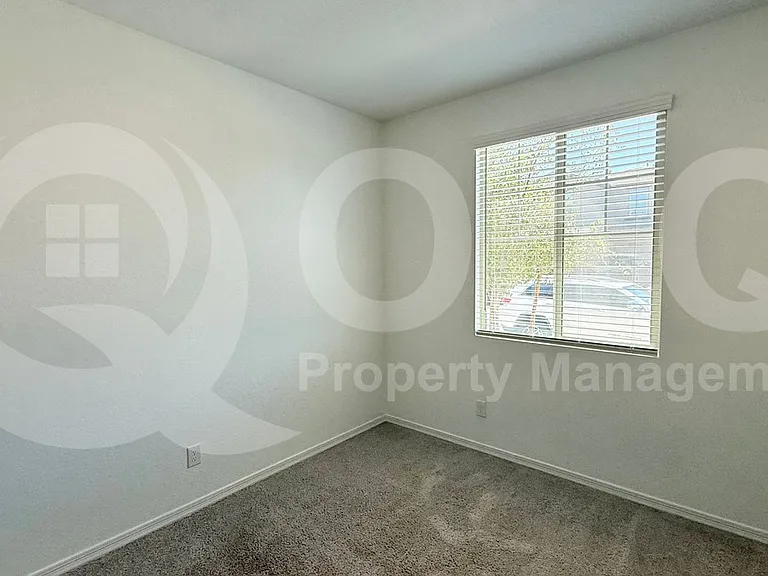 10838 W Marguerite Ave — Photo 10