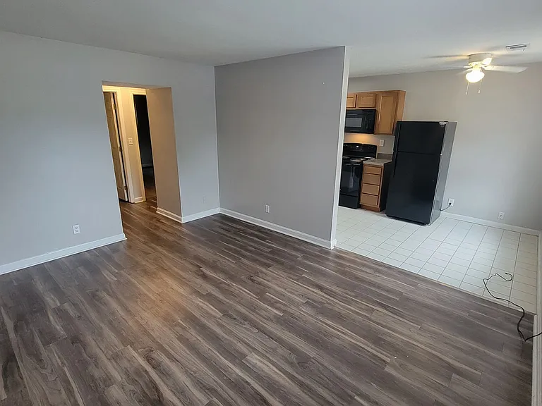 2904 Noe Ct — Photo 3