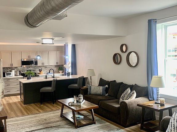 2nd image of 30 N Franklin St #200