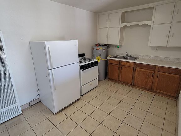 3rd image of 926 N Tornillo St APT 3