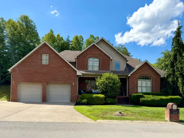 104 Easy St, Staffordsville, KY 41256