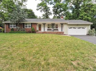 9 Roosevelt Ave, Morganville, NJ