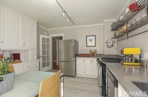 3607 22nd St — Photo 3