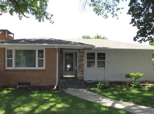 2724 W Division St, Grand Island, NE 68803