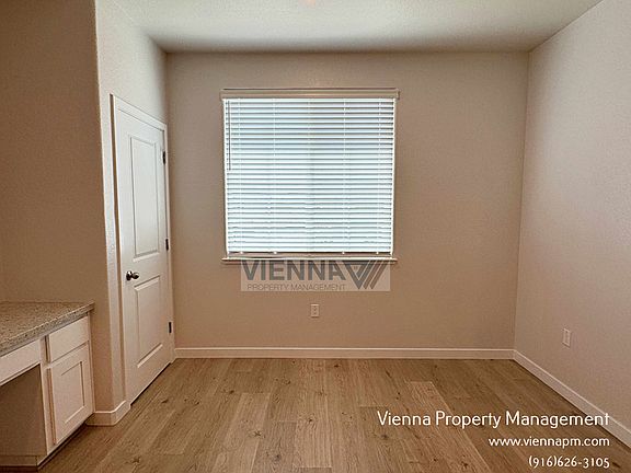 4th image of 8064 Pasadena Dr