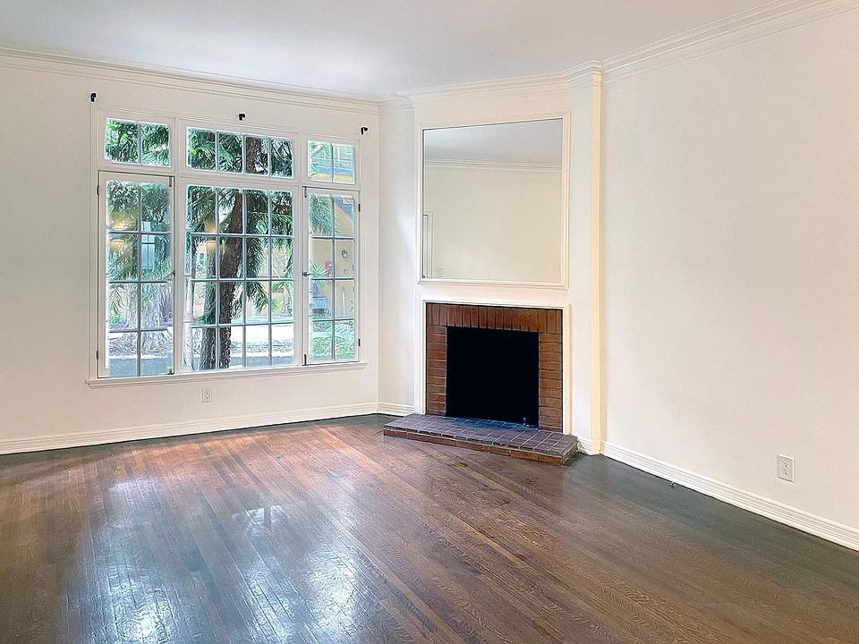 1st image of 7467 Hollywood Blvd APT 4