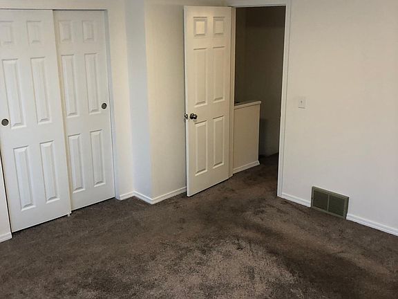 4th image of 5542 N Driscoll Blvd