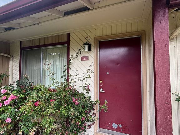 3rd image of 3300 Hollywood Dr NE #3374