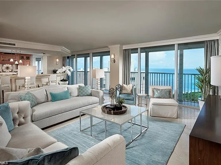 4041 Gulf Shore Blvd N #5 — Photo 1