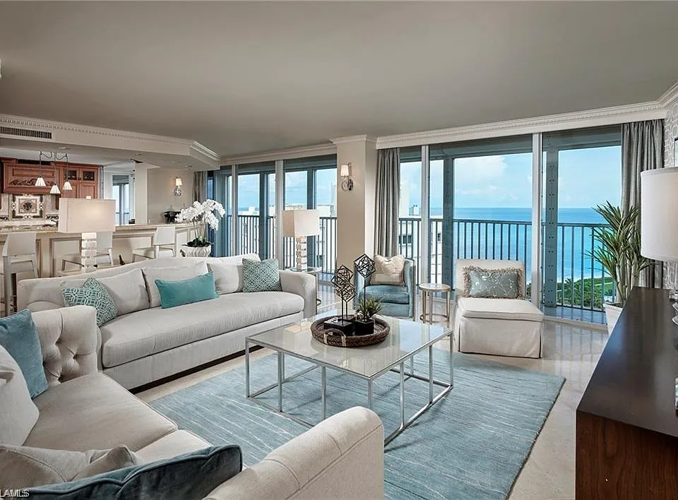 4041 Gulf Shore Blvd N #5