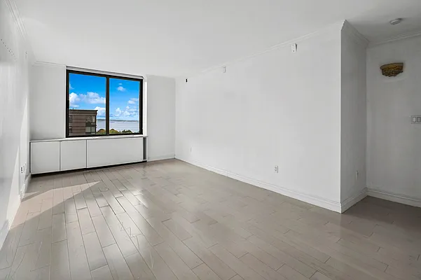 Rented by Corcoran | media 14