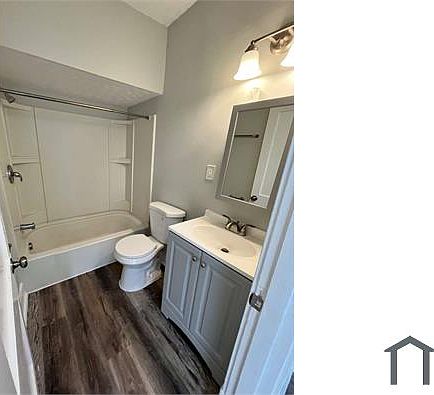 5th image of 2776 Glen Mawr St