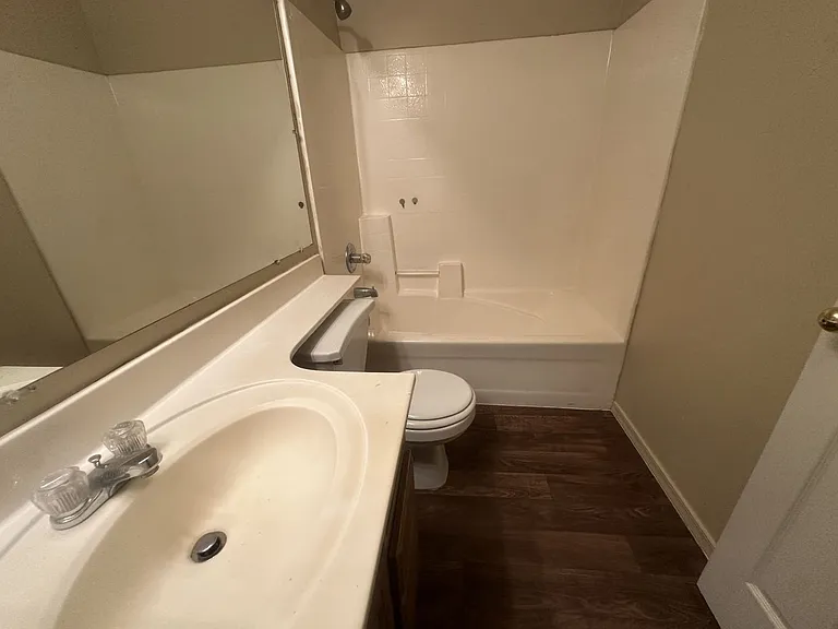 339 N Ocean Dr — Photo 22