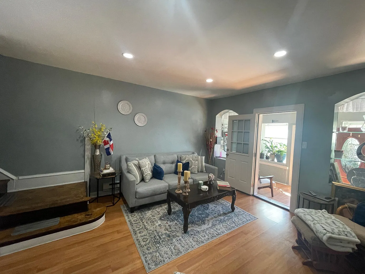 3 bed, 1.5 bath, 1064 sqft, $1,500 — Photo 3