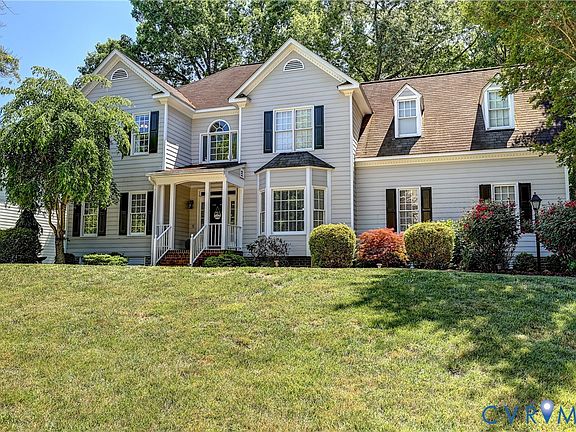 2nd image of 13417 Shelbourne Dr