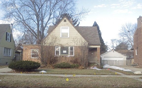 4th image of 1320 Heidorn Ave.